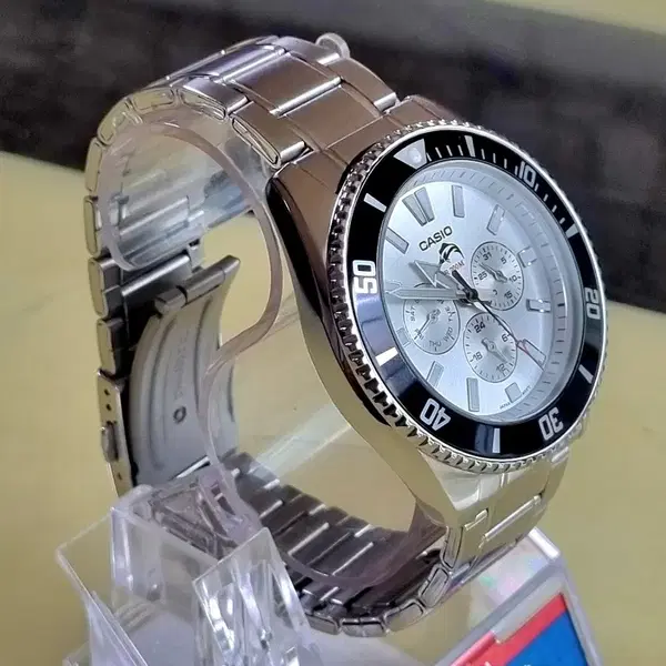 빈티지 극미품 유니콘 CASIO MDV-303D-7AV 백새치 청새치 흑새치 밀리터리 군사워치 다이버 카시오시계 - 3번째 이미지
