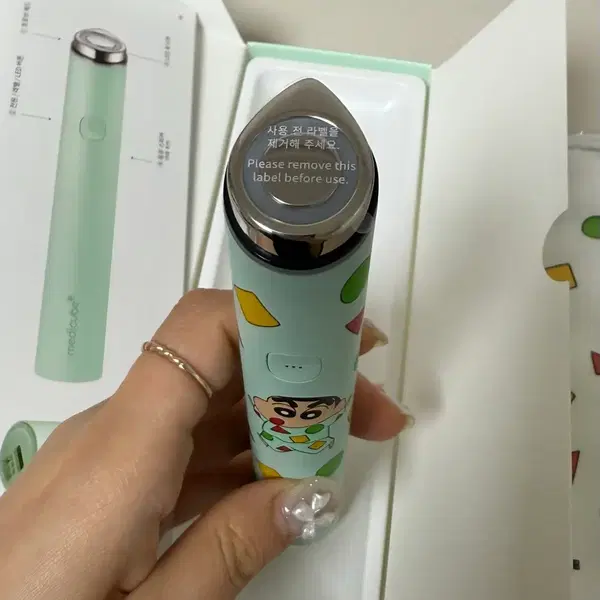 메디큐브 부스터 브이 롤러(중고) + 부스터 프로 미니(새상품) 일괄 - 6번째 이미지